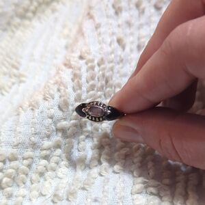 Elegant Black and Gold Women's Ring